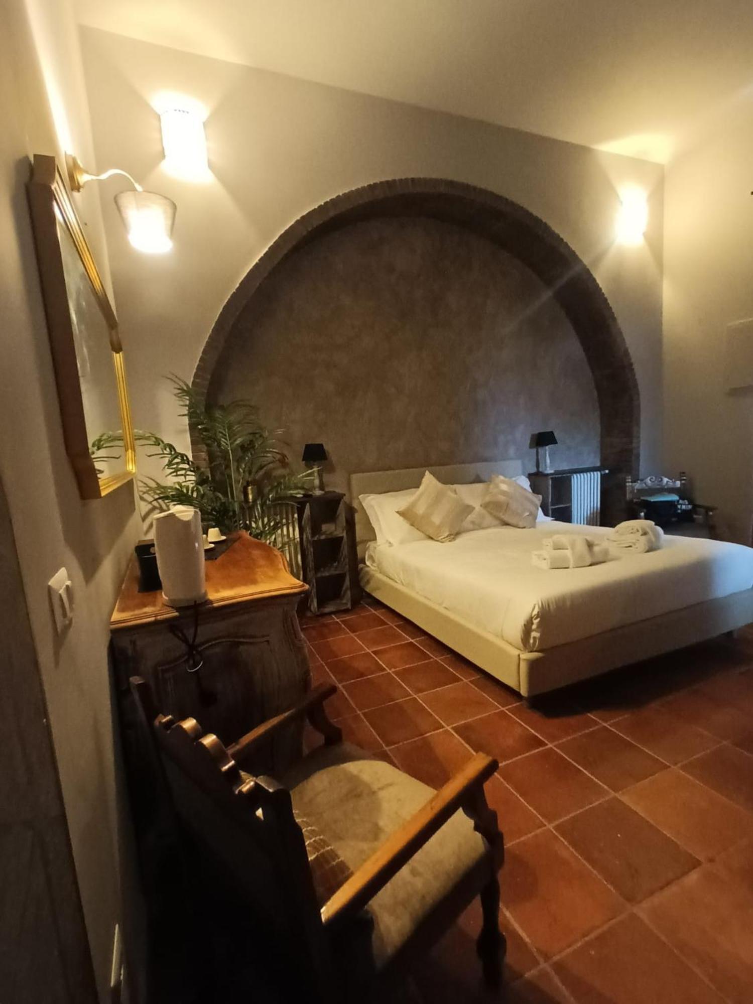 Lucilla'S Suite San Pietro Station Roma Ngoại thất bức ảnh